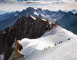 «Вложился в человека, который обещал огромную прибыль. Мне никто ничего не выплатил». Волейболист Дивиш заявил, что мошенники обманули его на 28 млн рублей